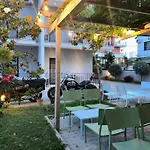 Vila Lazri
